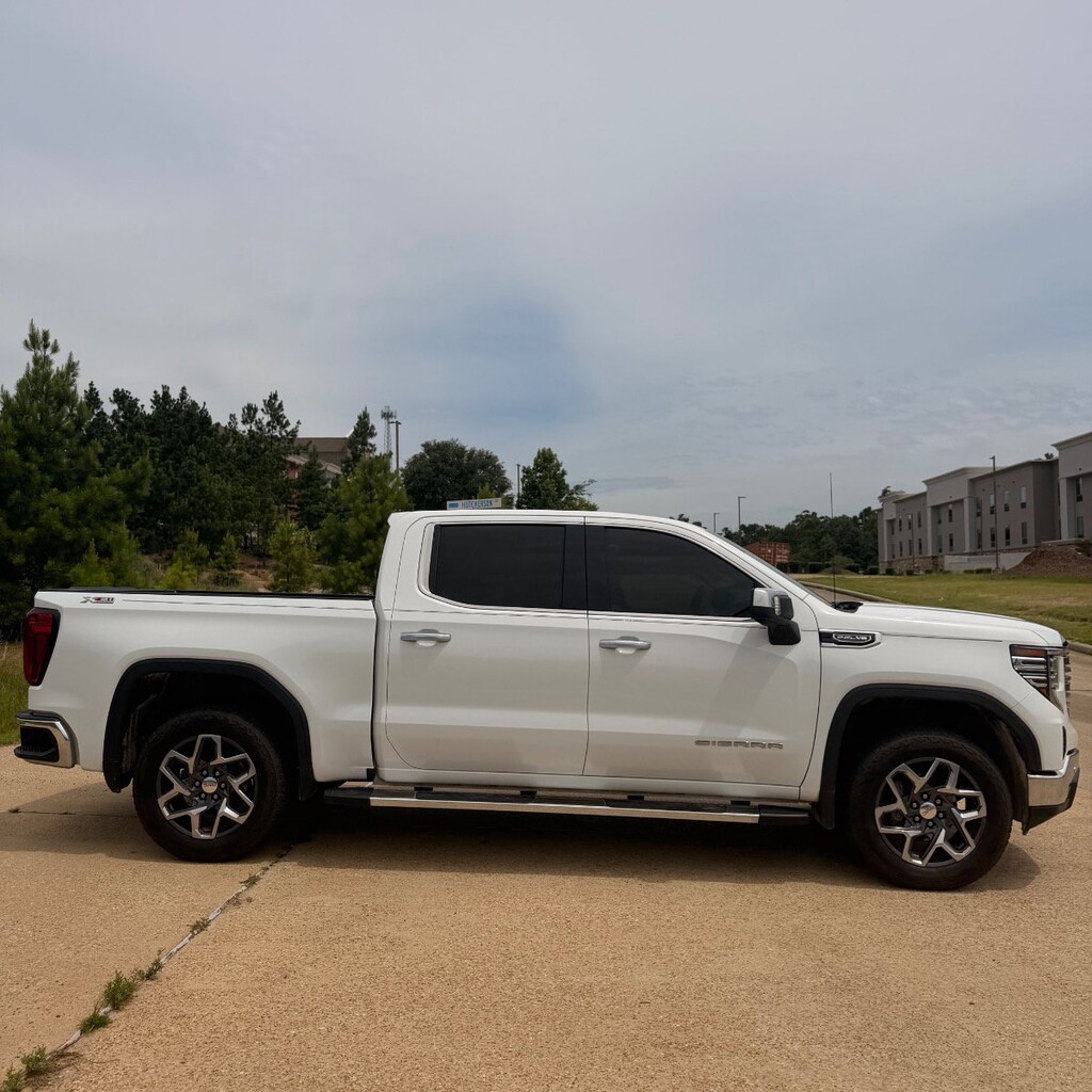 Used 2024 GMC Sierra 1500 SLT 4WD Crew Cab 147 SLT