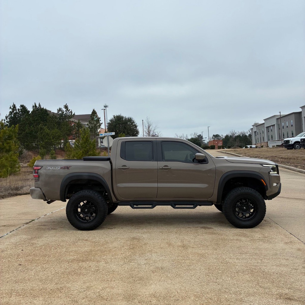 Used 2022 Nissan Frontier PRO-4X Crew Cab 4x4 PRO-4X Auto