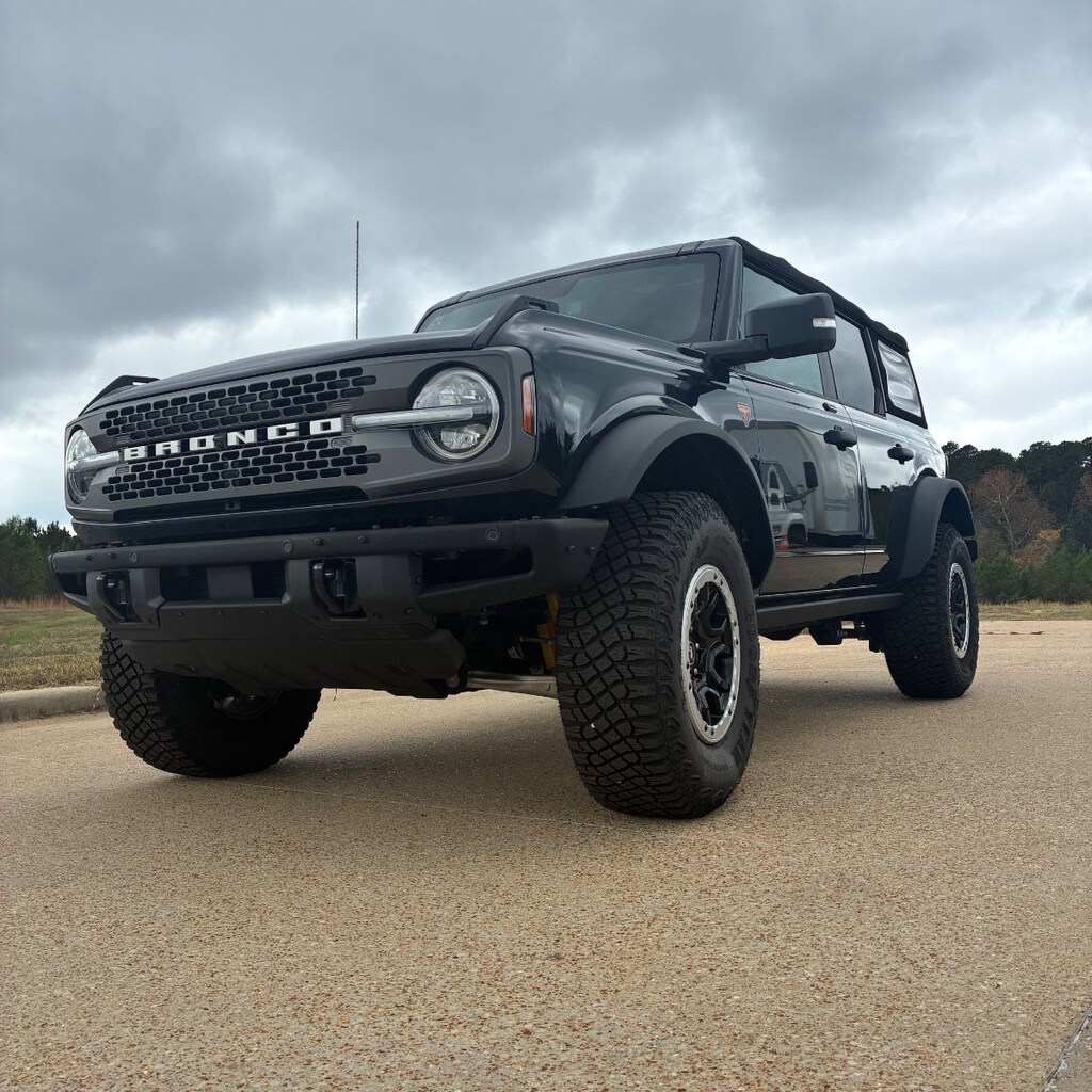 Used 2023 Ford Bronco Badlands SUV