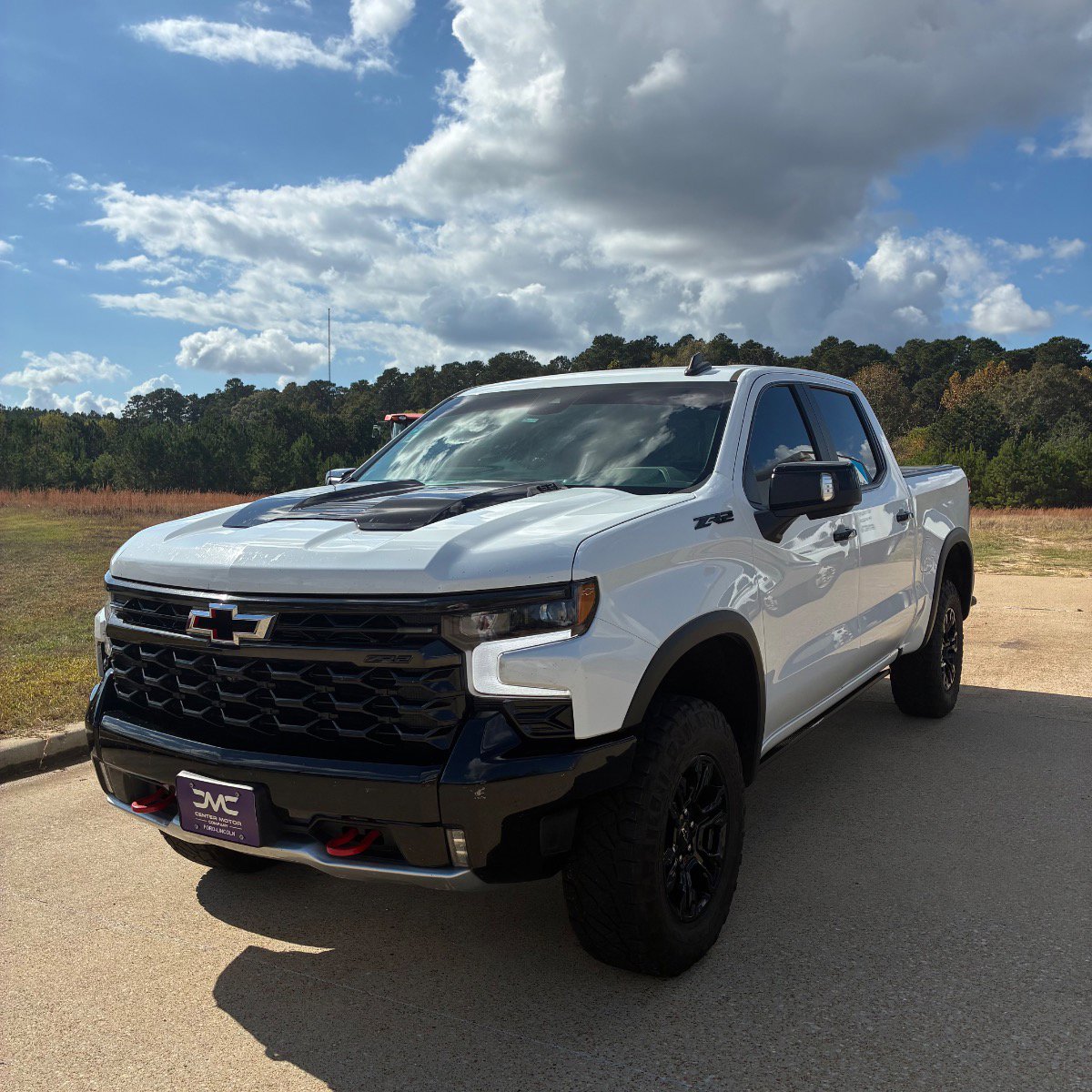 2023 Chevrolet Silverado 1500 ZR2's photo