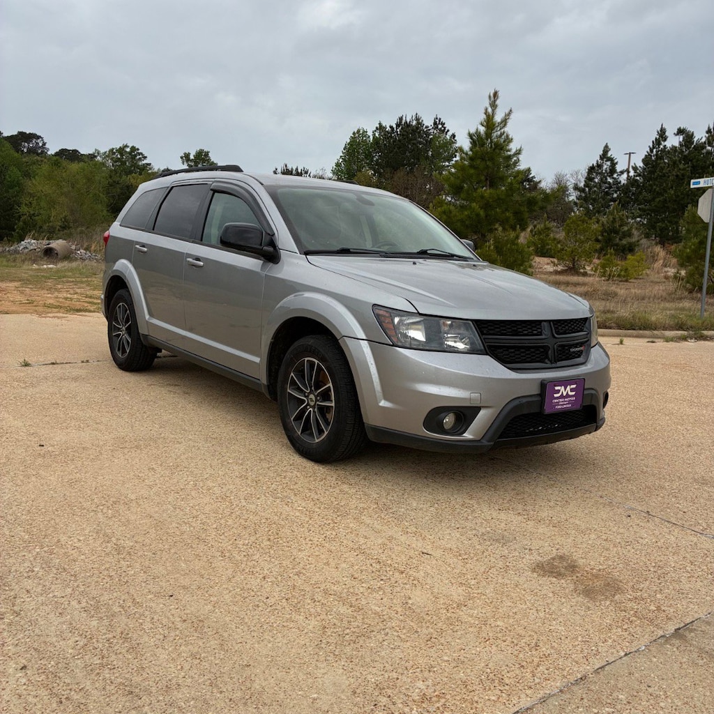 Used 2019 Dodge Journey SE SE FWD