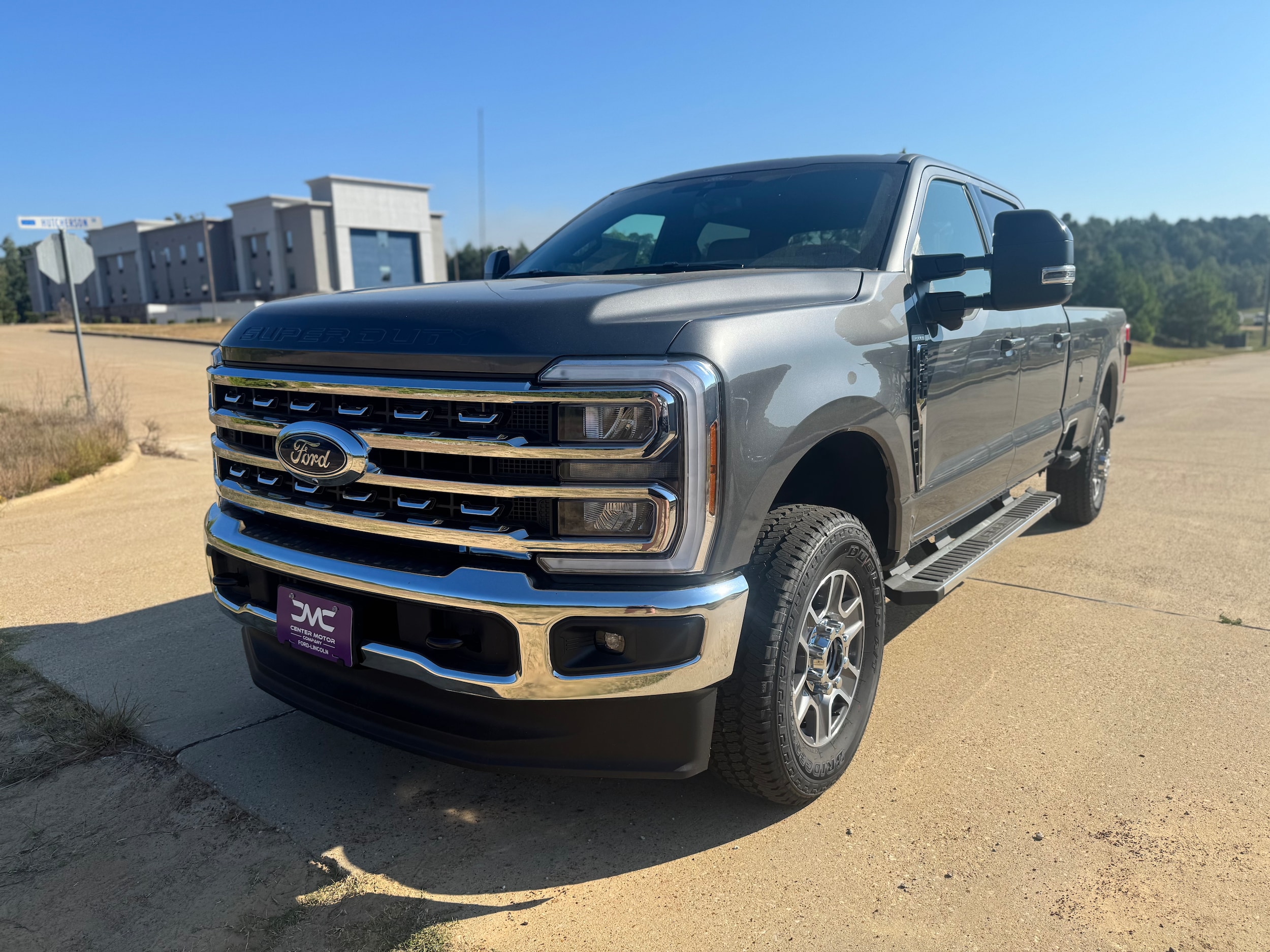 2026 Ford F-350 Super Duty Lariat's photo