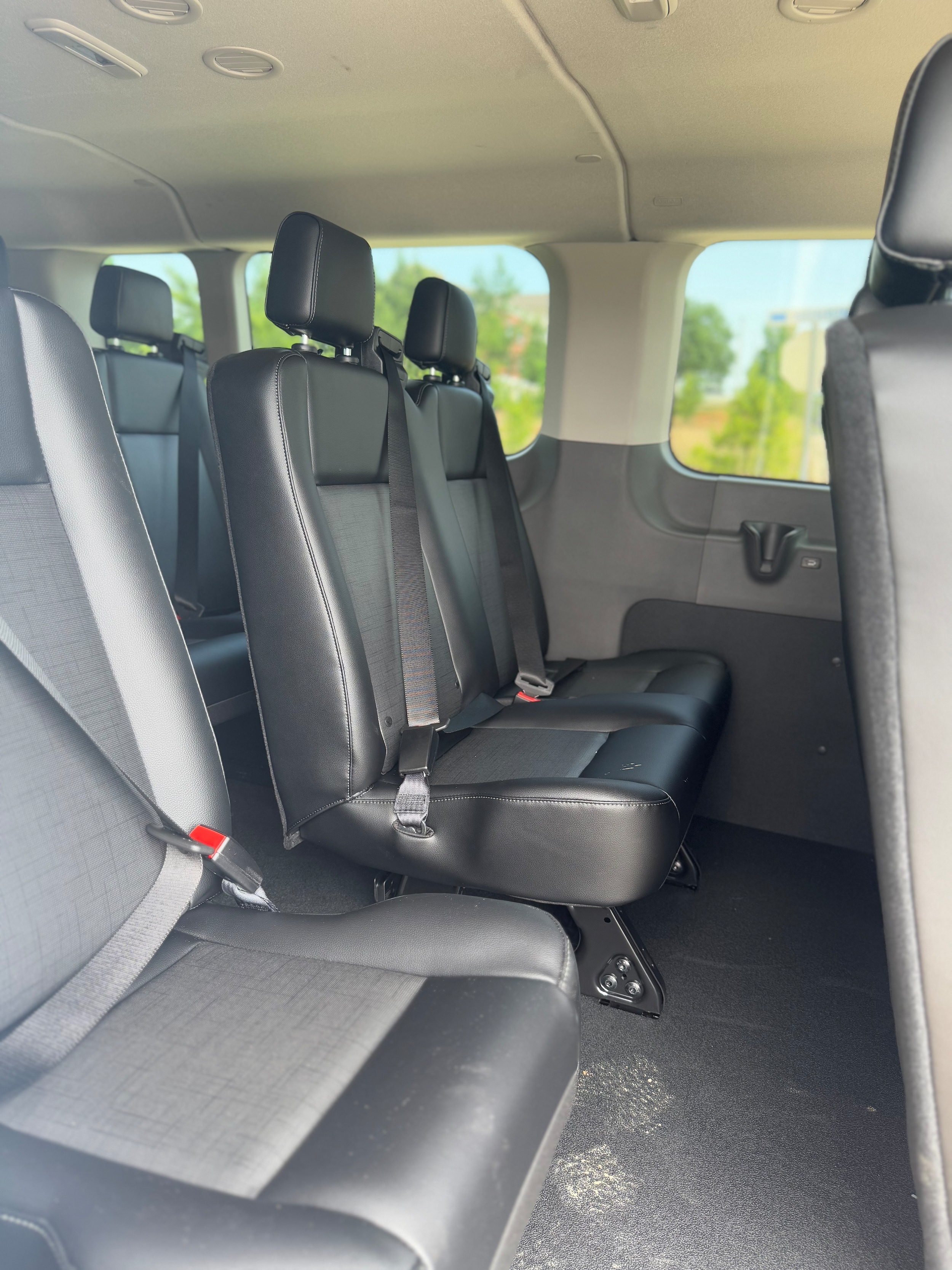 2024 Ford Transit Passenger Van XL - Photo 21