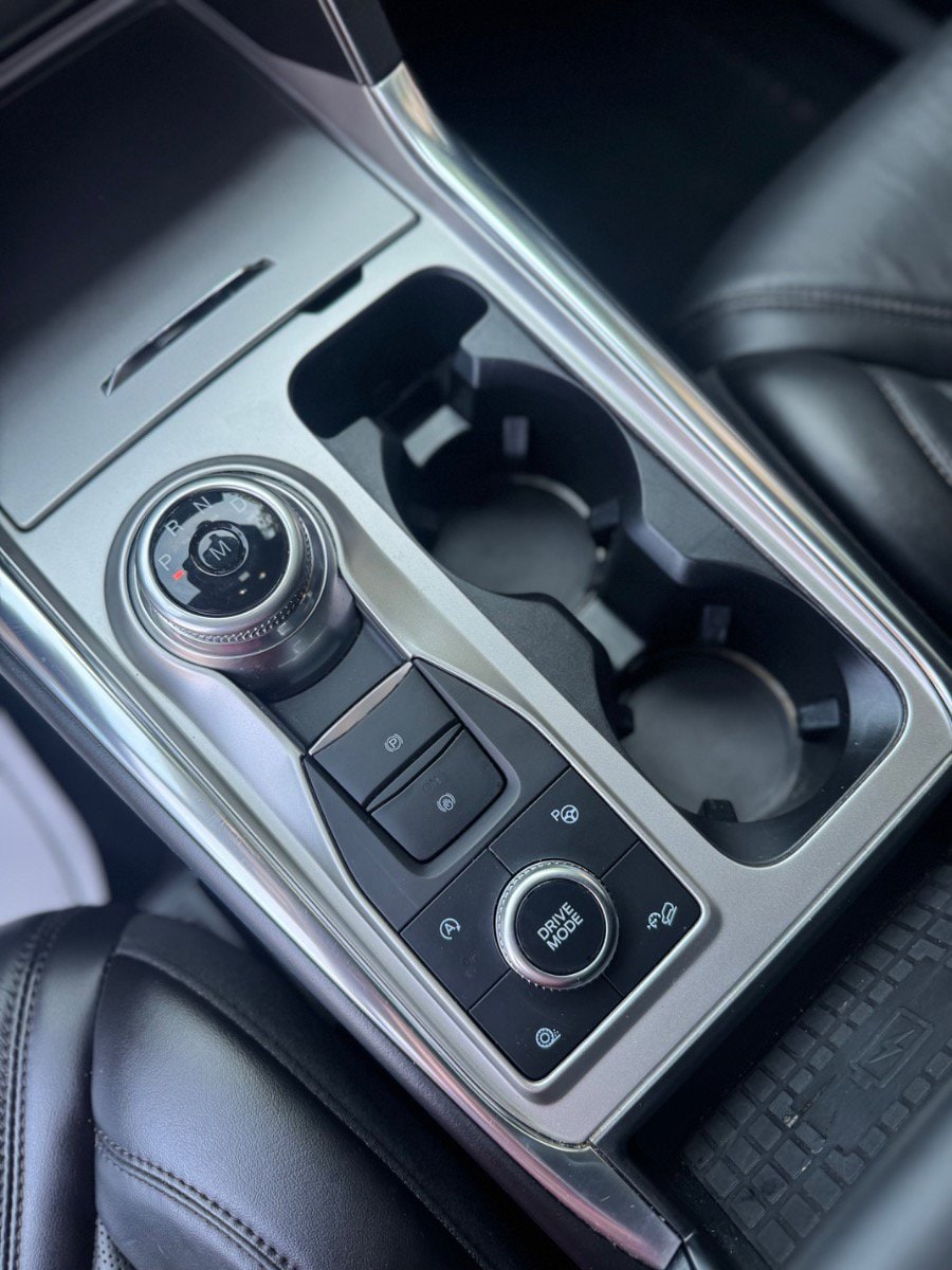 2020 Ford Explorer Platinum - Photo 13