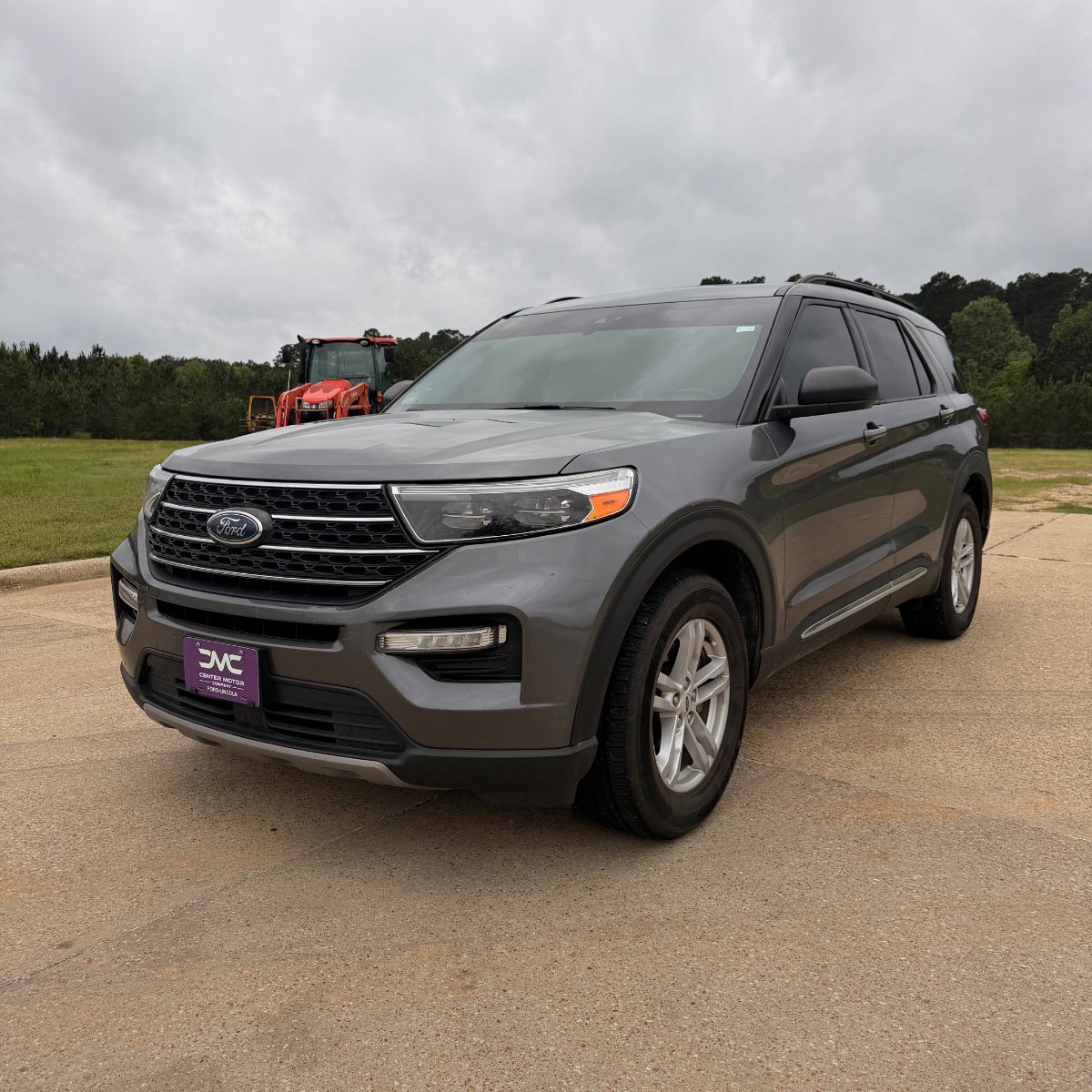 2022 Ford Explorer XLT 4WD's photo