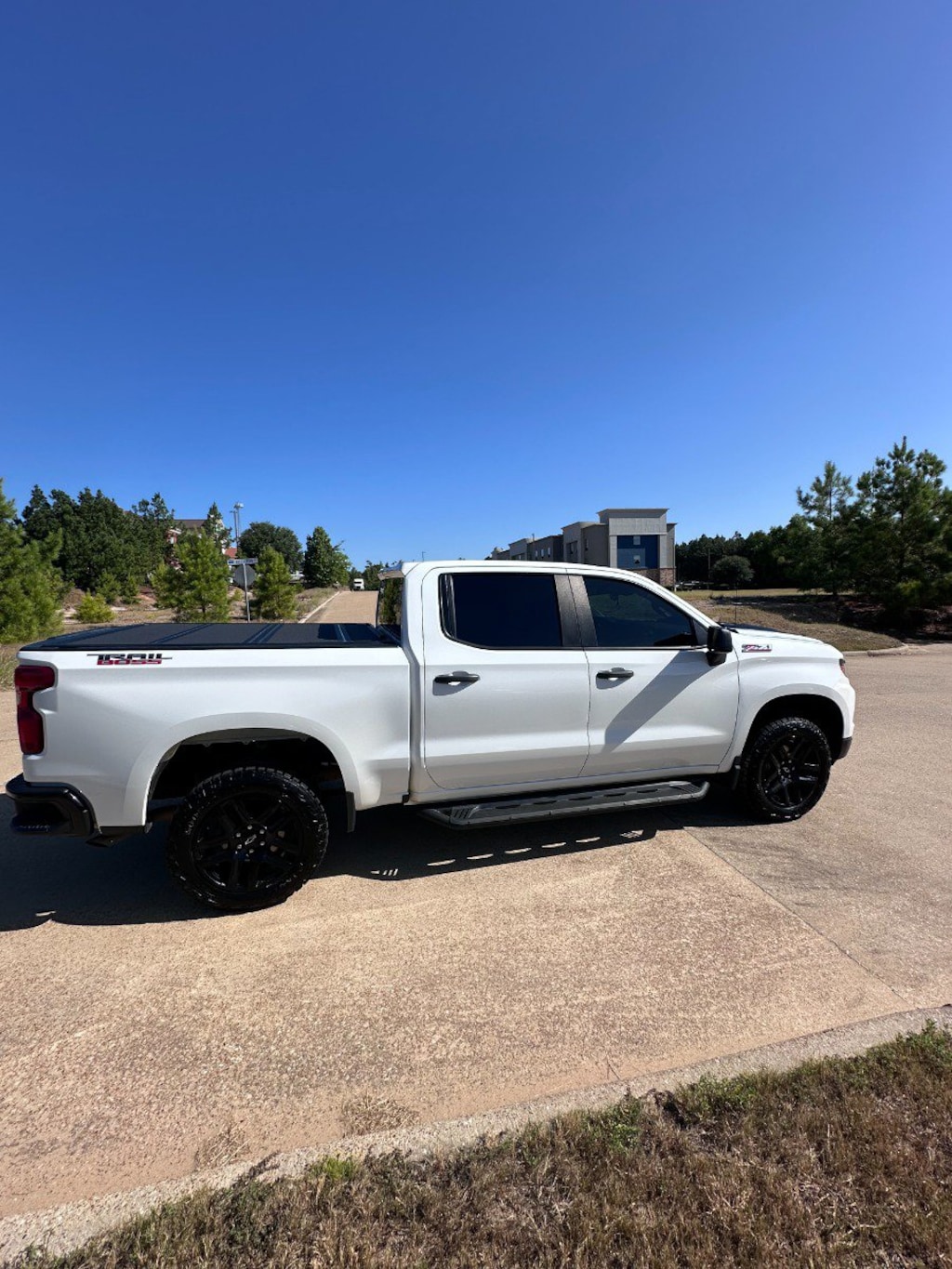 Used 2024 Chevrolet Silverado 1500 Custom Trail Boss 4WD Crew Cab 147 Custom Trail Boss