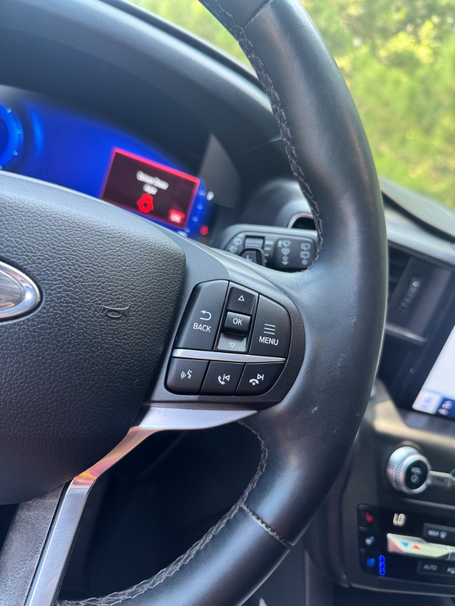 2020 Ford Explorer Platinum - Photo 18