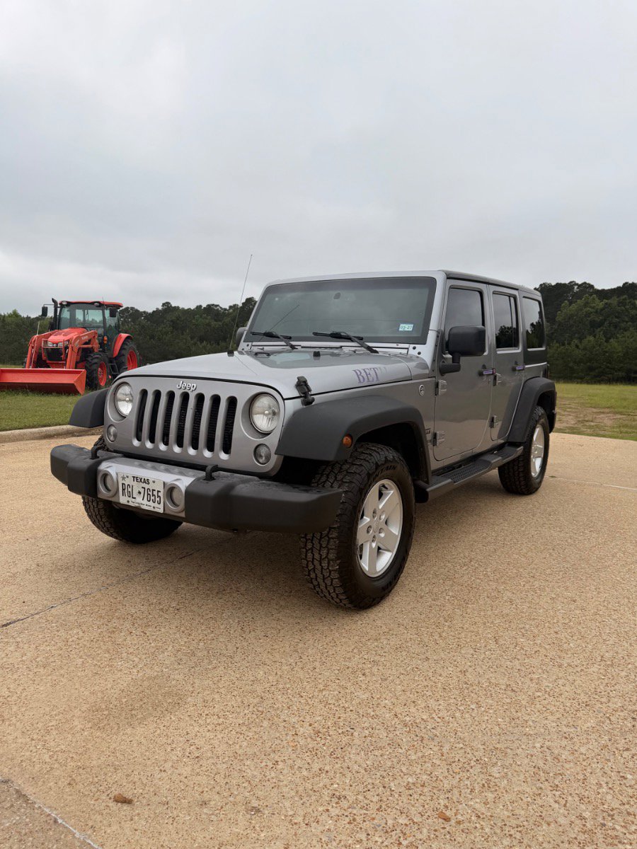 2016 Jeep Wrangler Sport S's photo