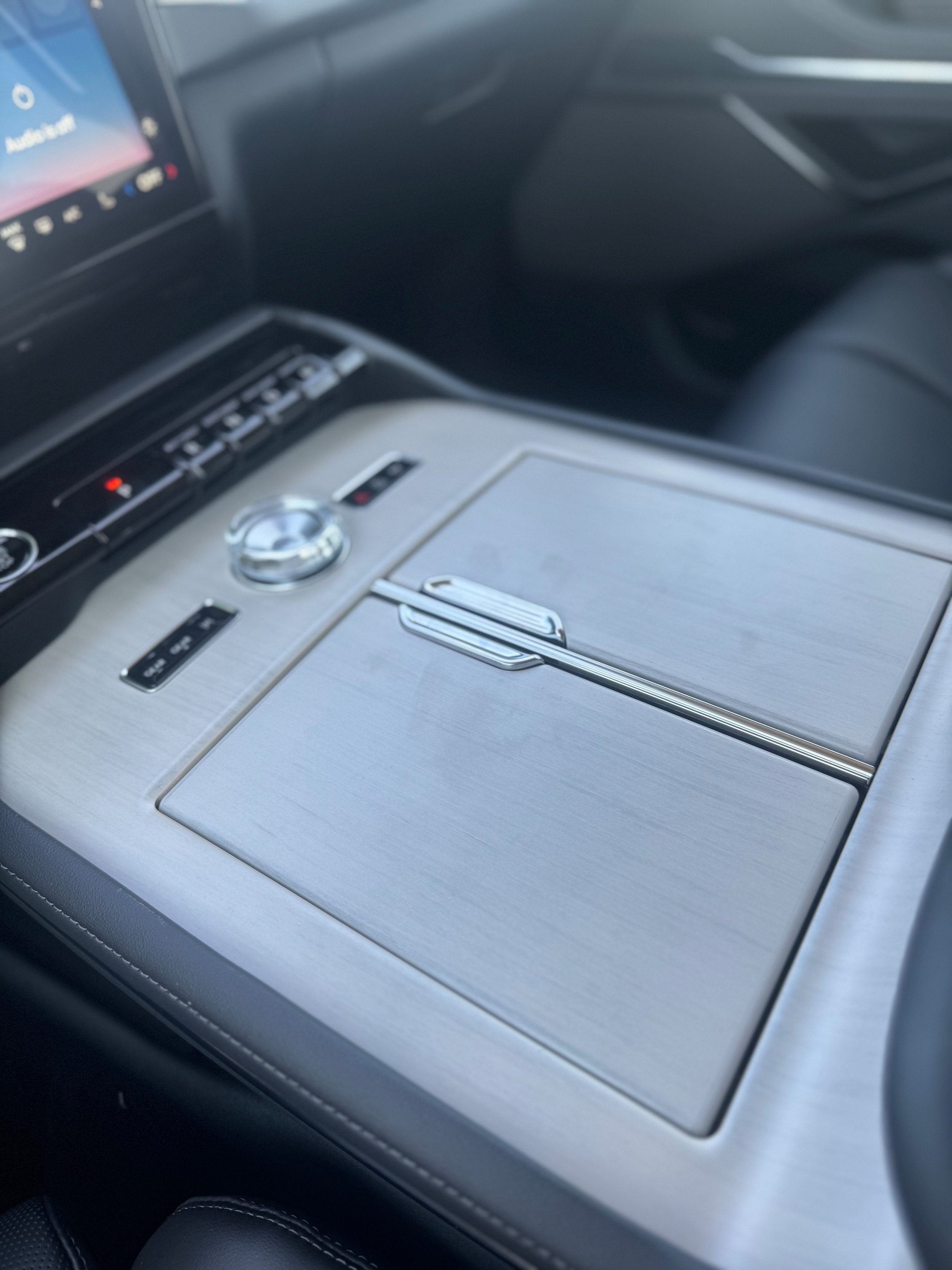 2025 Lincoln Navigator Reserve L - Photo 18
