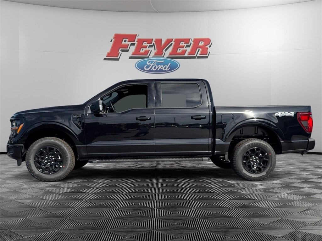 2025 Ford F-150 XLT photo 2