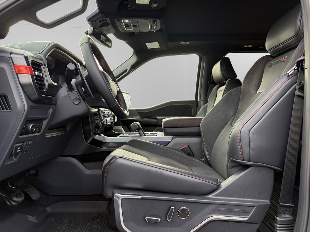 2026 Ford F-150 Raptor - Photo 9