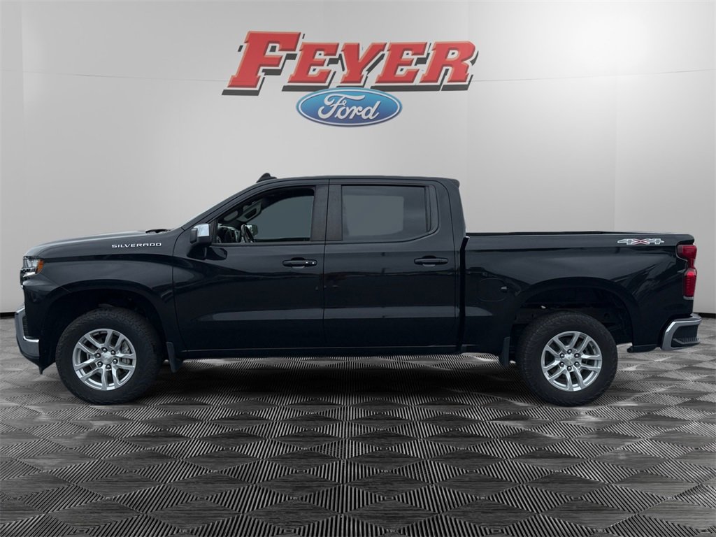 2021 Chevrolet Silverado 1500 photo 2