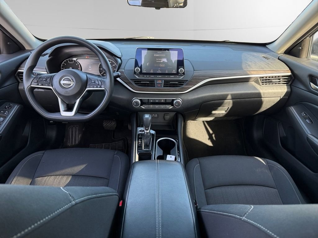 2024 Nissan Altima SV - Photo 10
