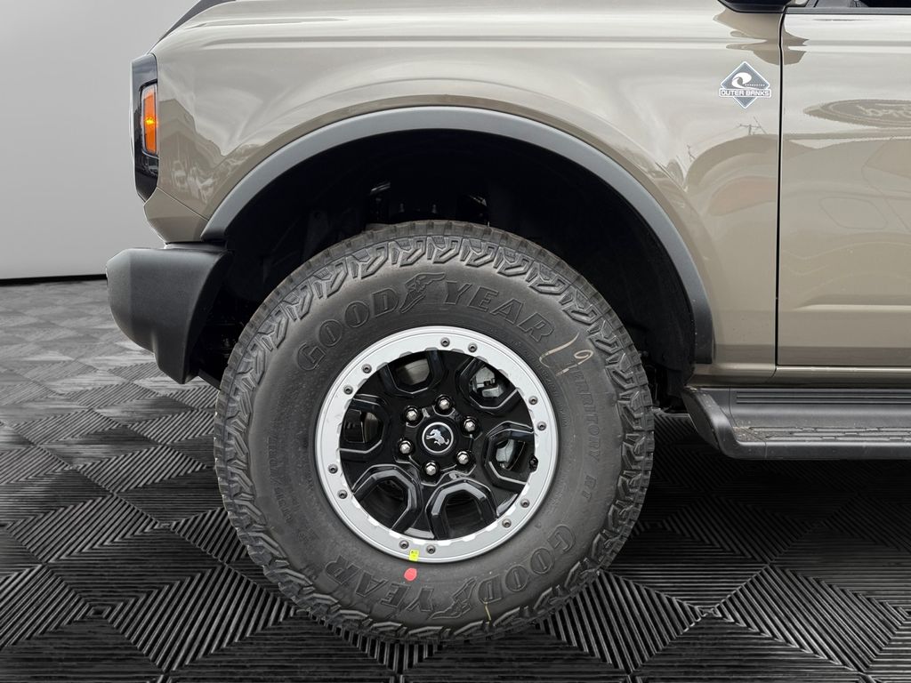 2025 Ford Bronco 4-Door Outer Banks - Photo 9