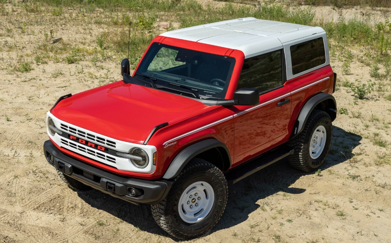 2023 Ford Bronco™ DR Racing SUV  Limited-Edition Desert Racing SUV