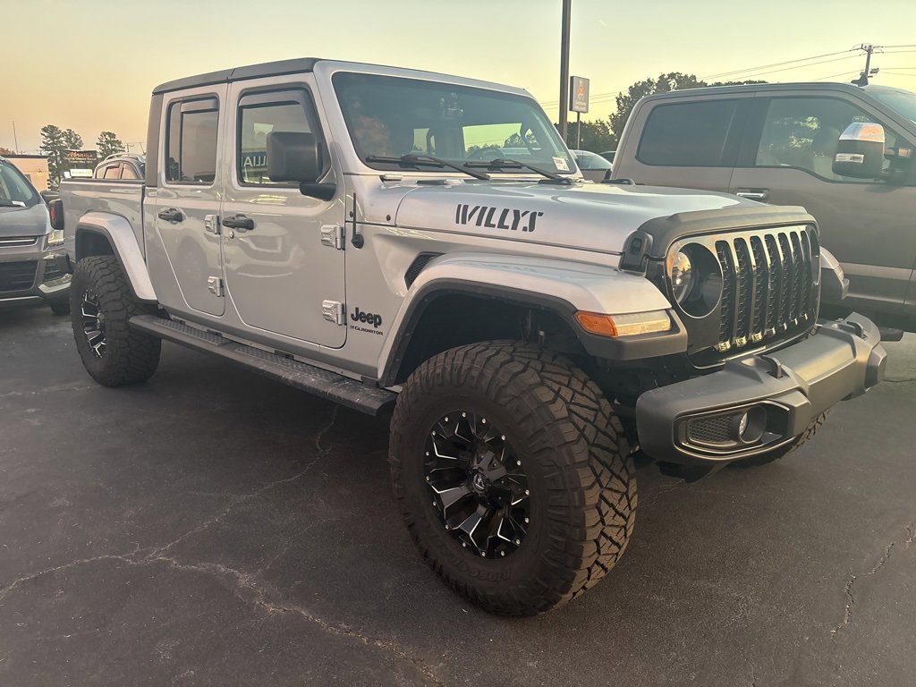 2023 Jeep Gladiator Willys photo 2
