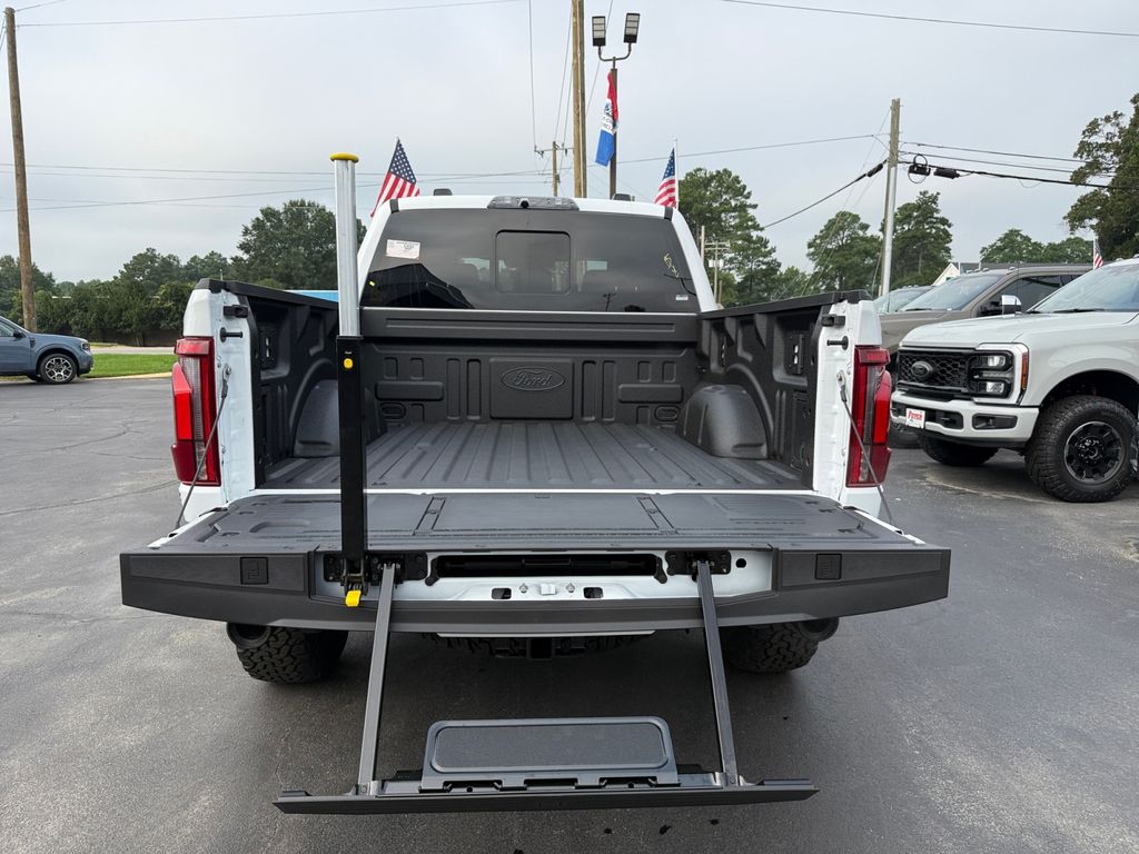 2026 Ford F-150 Raptor - Photo 19