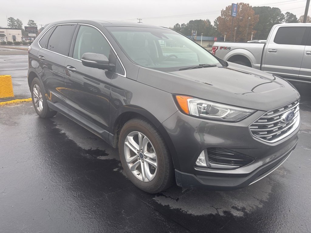 2019 Ford Edge SEL photo 2