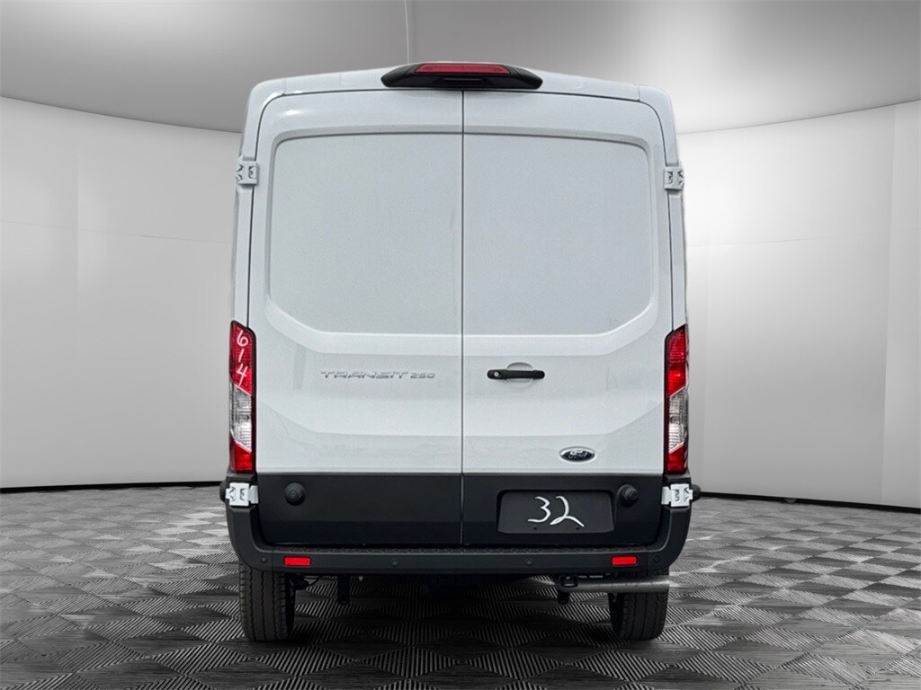 2025 Ford Transit photo 4