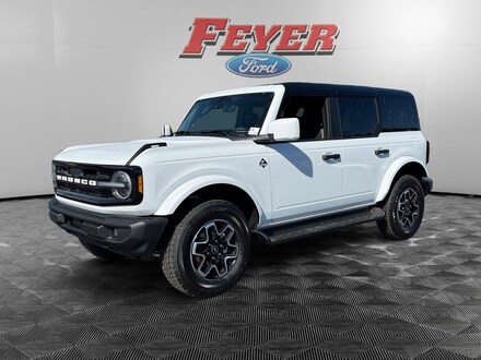 2026 Ford Bronco Outer Banks SUV