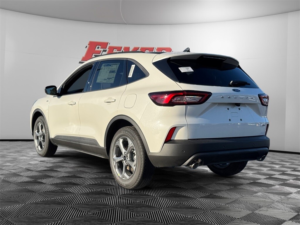 2025 Ford Escape Hybrid ST-Line photo 3