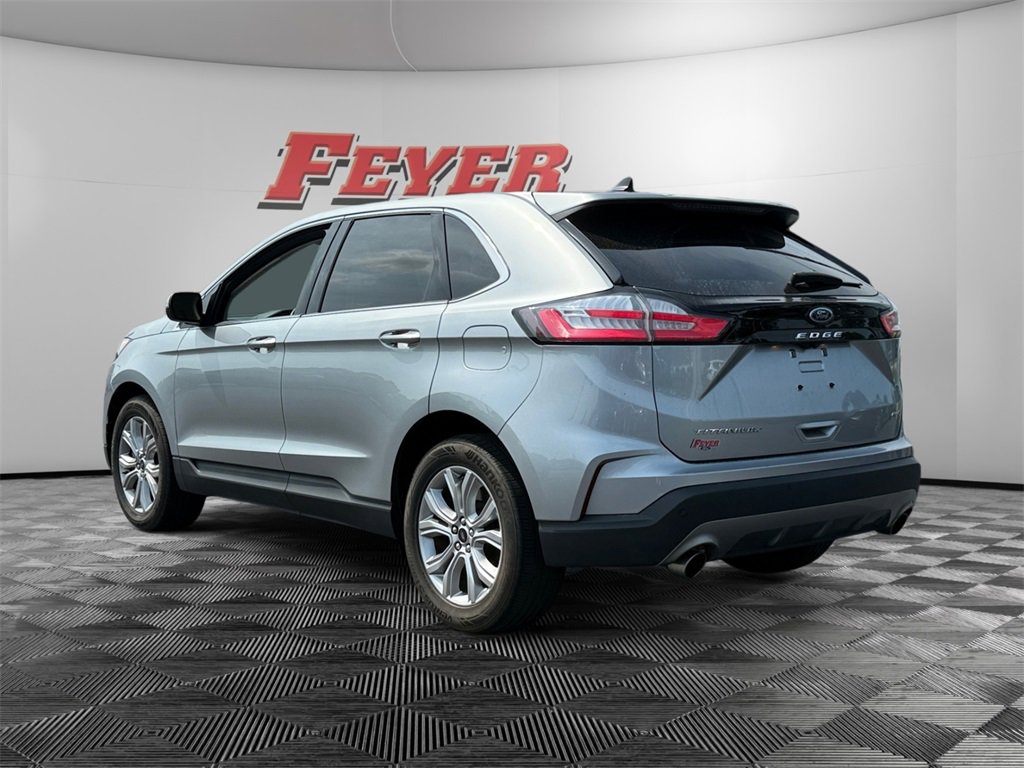 2024 Ford Edge Titanium photo 3