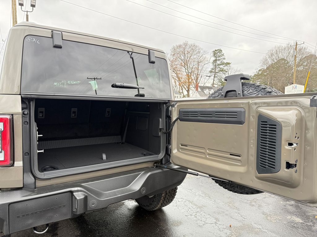 2025 Ford Bronco 4-Door Outer Banks - Photo 17