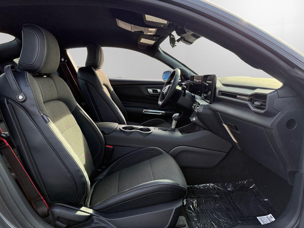 2026 Ford Mustang EcoBoost Fastback - Photo 14