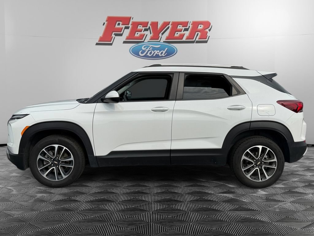 Used 2025 Chevrolet Trailblazer LT SUV