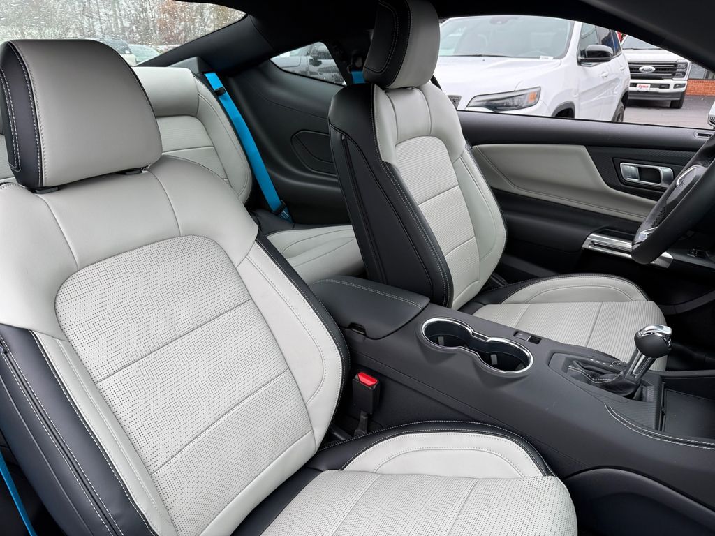 2026 Ford Mustang EcoBoost Premium Fastback - Photo 16