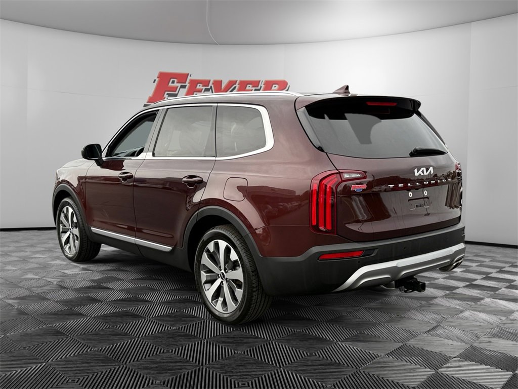2022 Kia Telluride EX photo 3