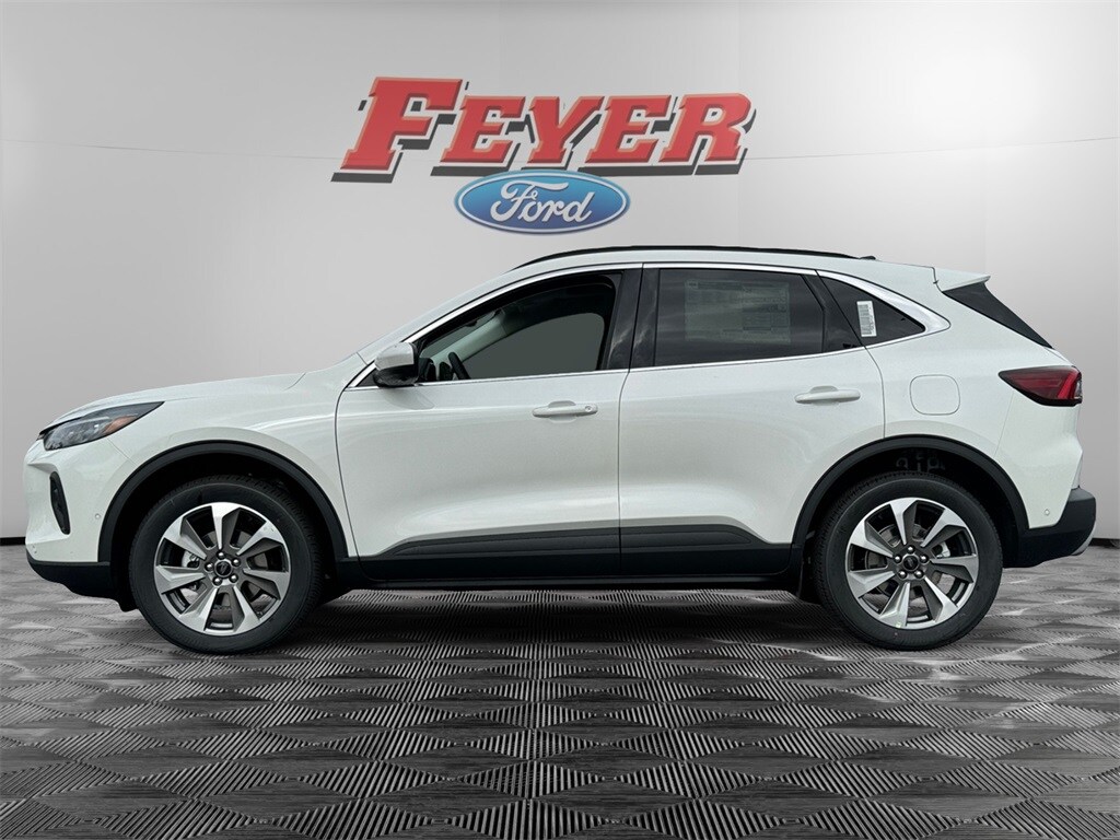 2024 Ford Escape Platinum photo 2