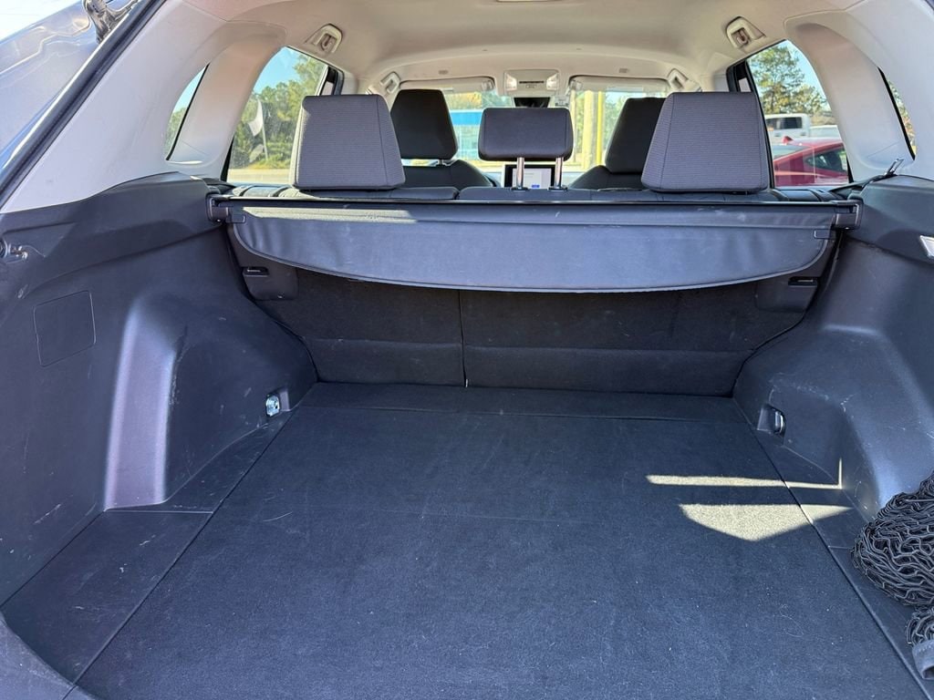2023 Toyota RAV4 XLE - Photo 21