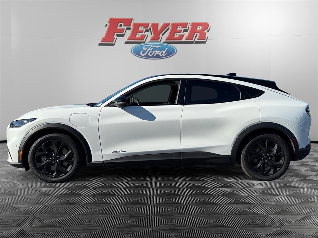 2024 Ford Mustang Mach-E Select photo 2
