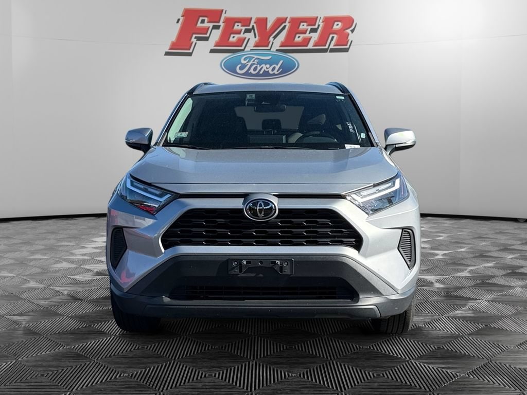 2023 Toyota RAV4 XLE - Photo 8