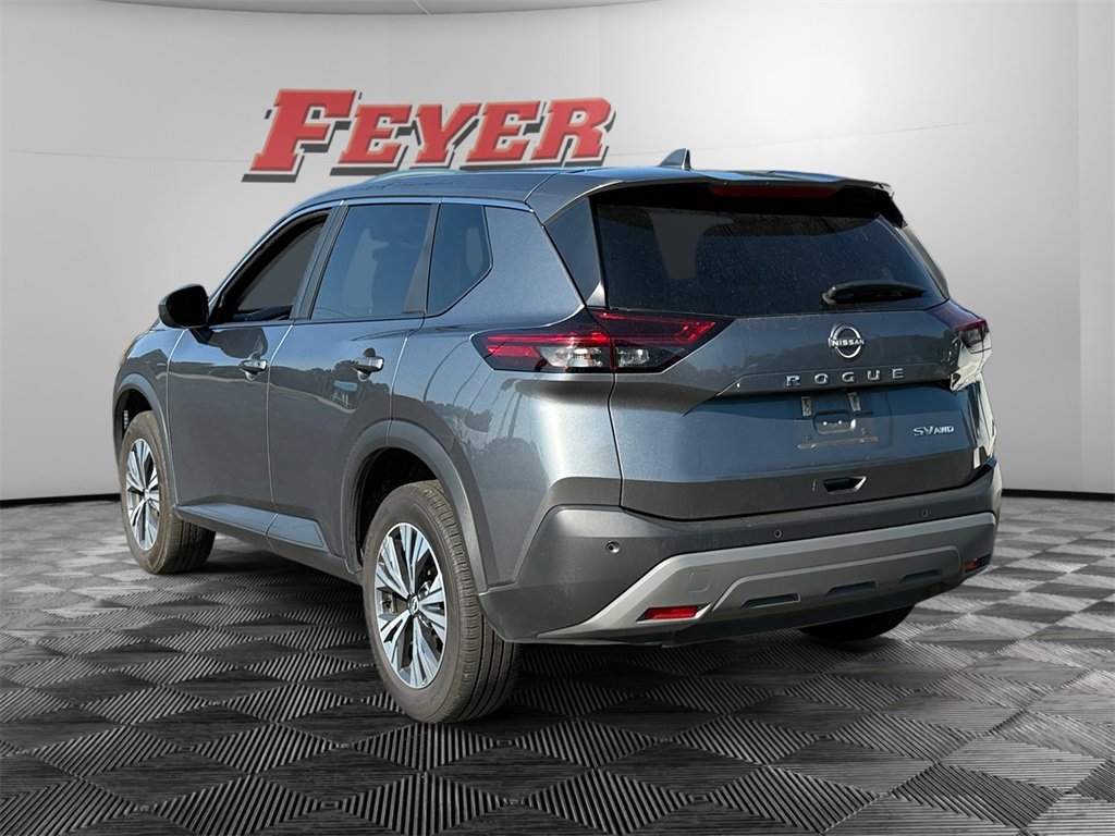 2023 Nissan Rogue SV photo 2
