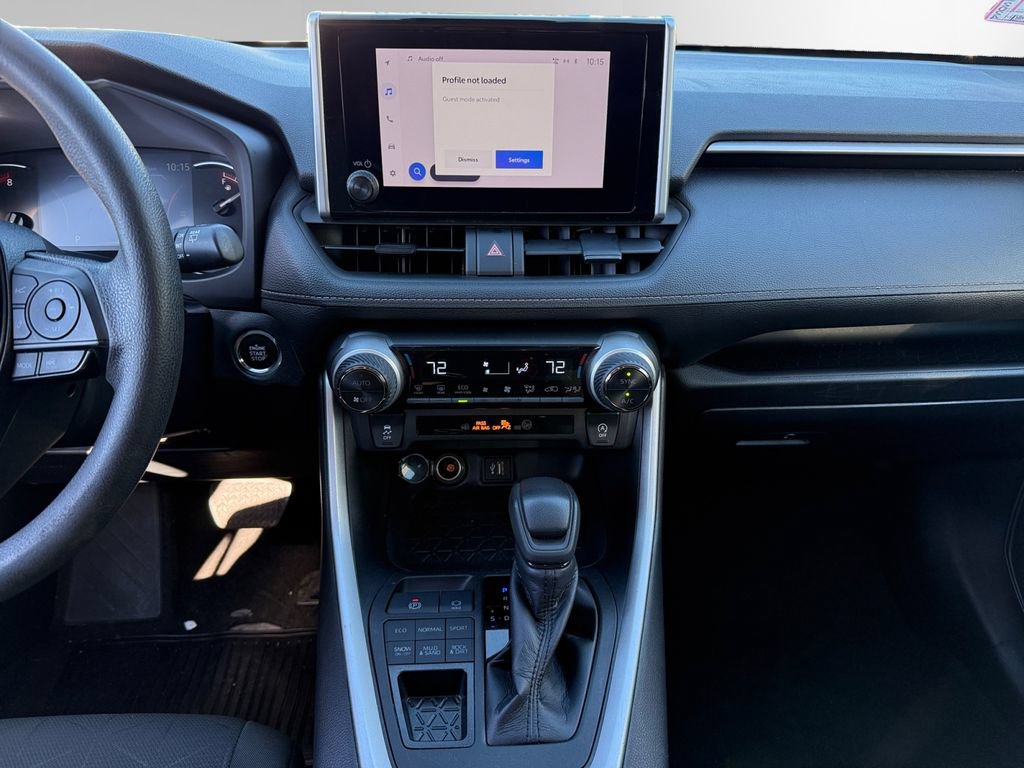 2023 Toyota RAV4 XLE - Photo 11