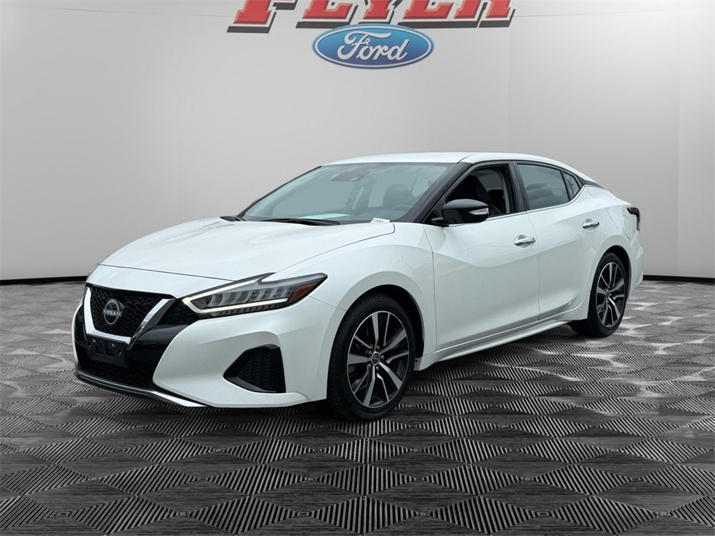 2023 Nissan Maxima SV