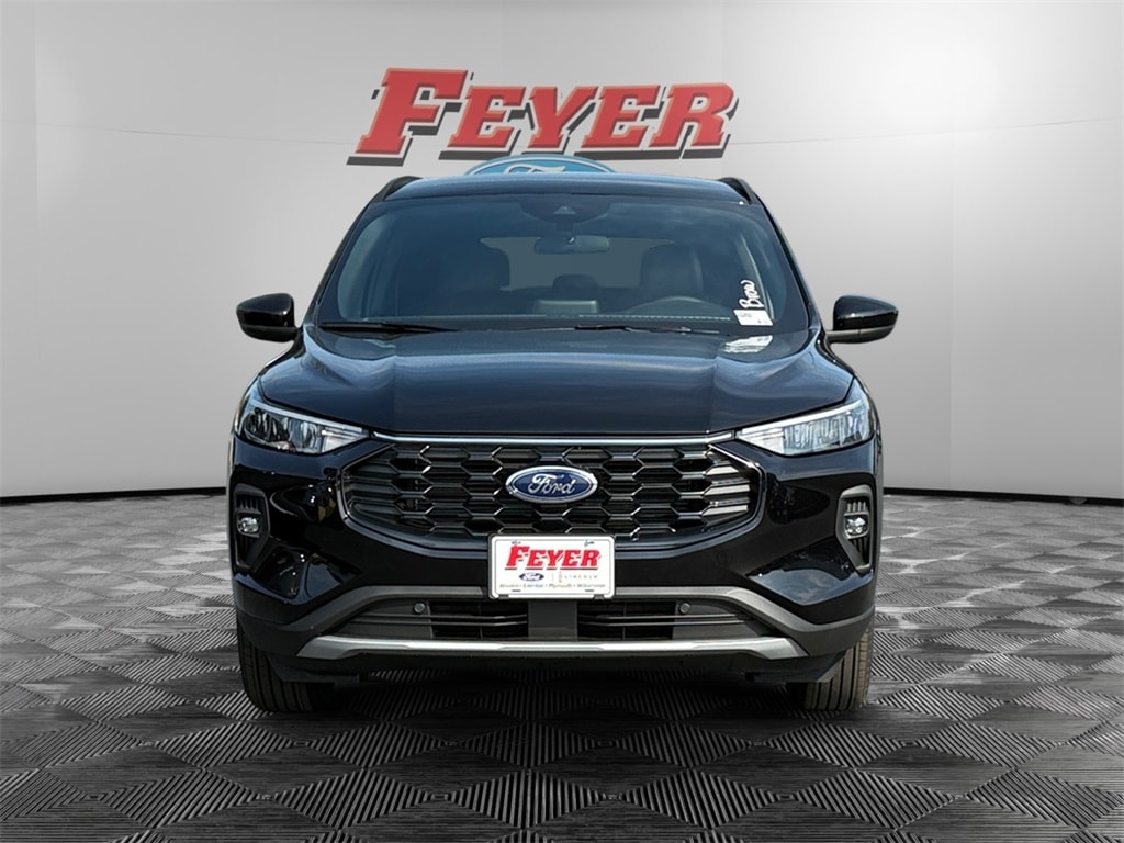 New 2025 Ford Escape Hybrid ST-Line Select SUV