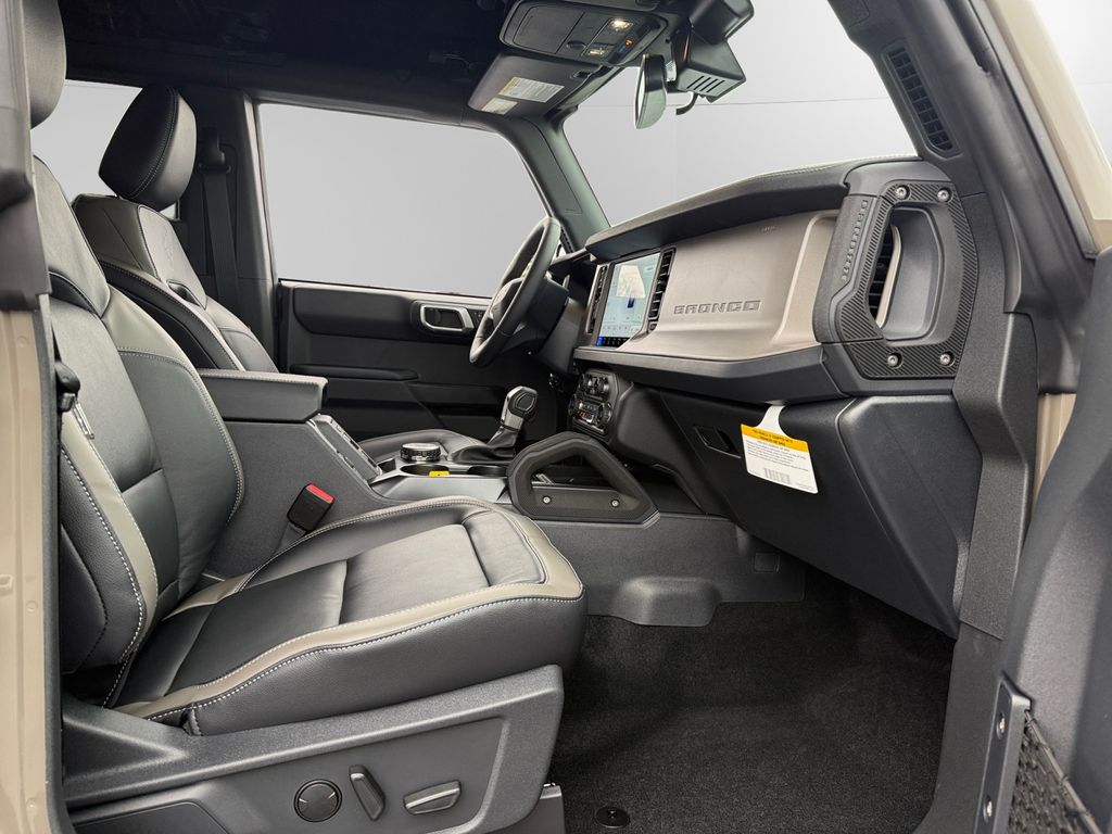 2025 Ford Bronco 4-Door Outer Banks - Photo 14
