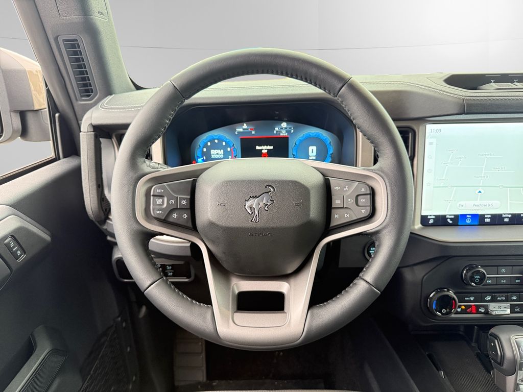2025 Ford Bronco 4-Door Outer Banks - Photo 10
