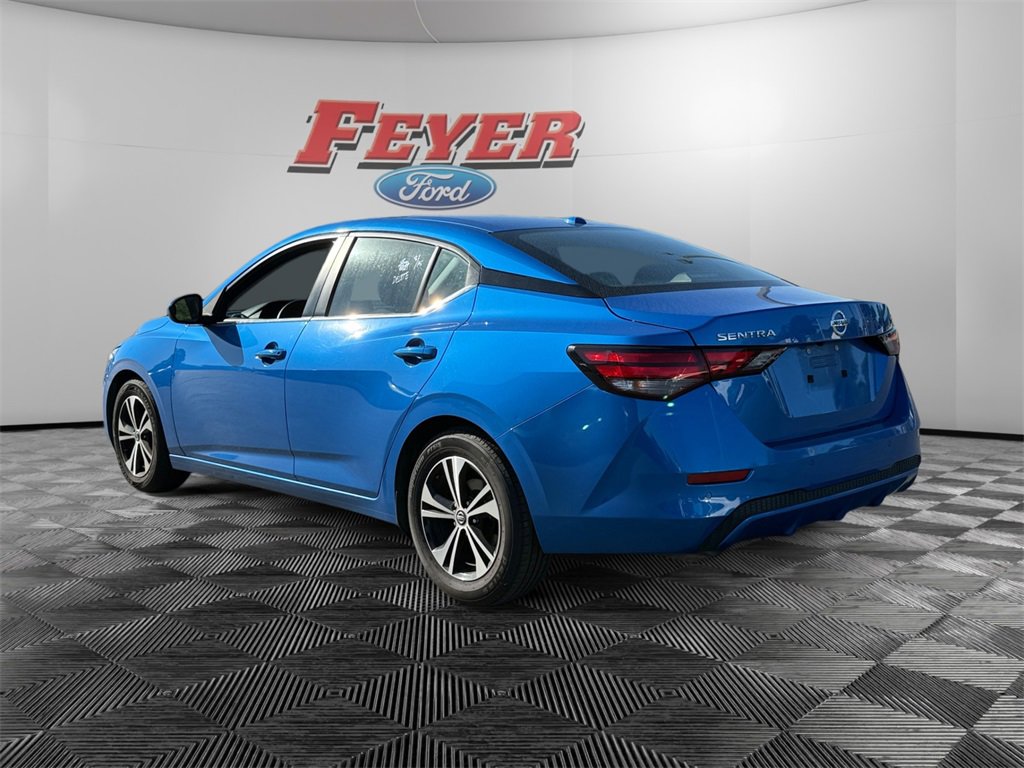 2023 Nissan Sentra SV photo 3