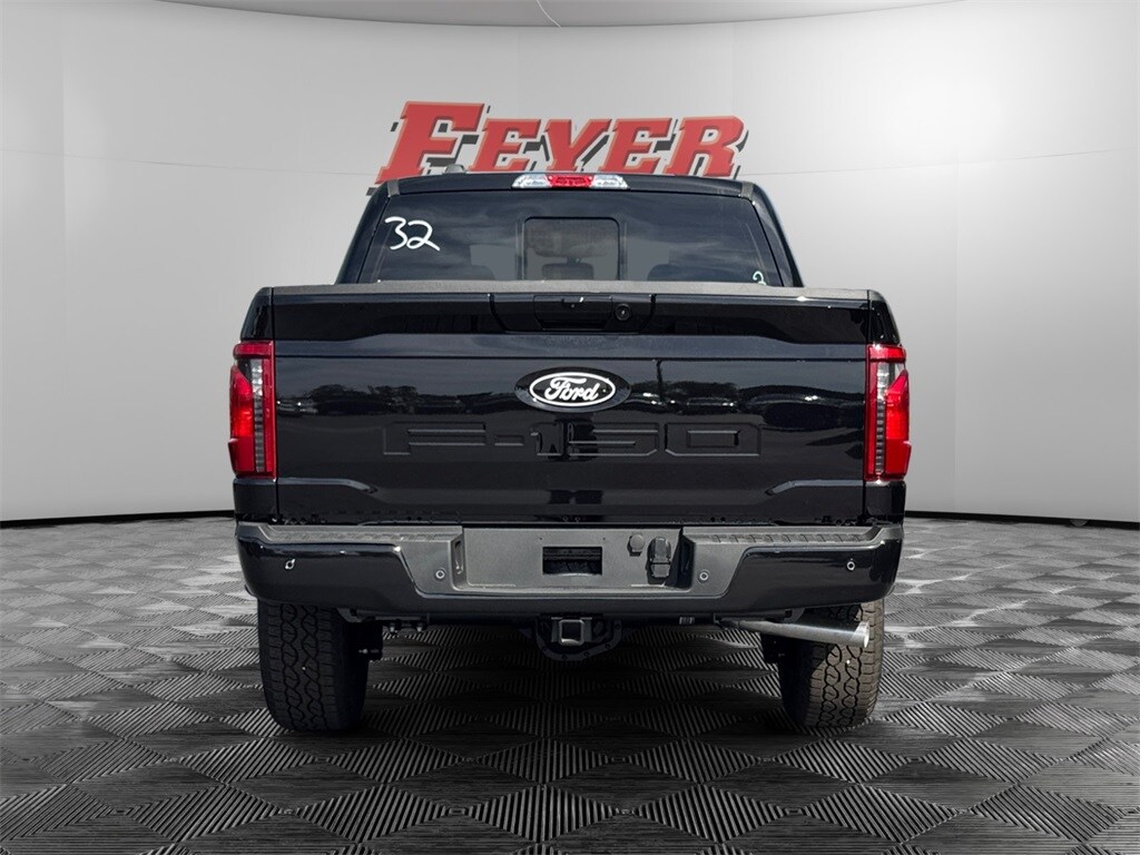 2025 Ford F-150 XLT photo 4