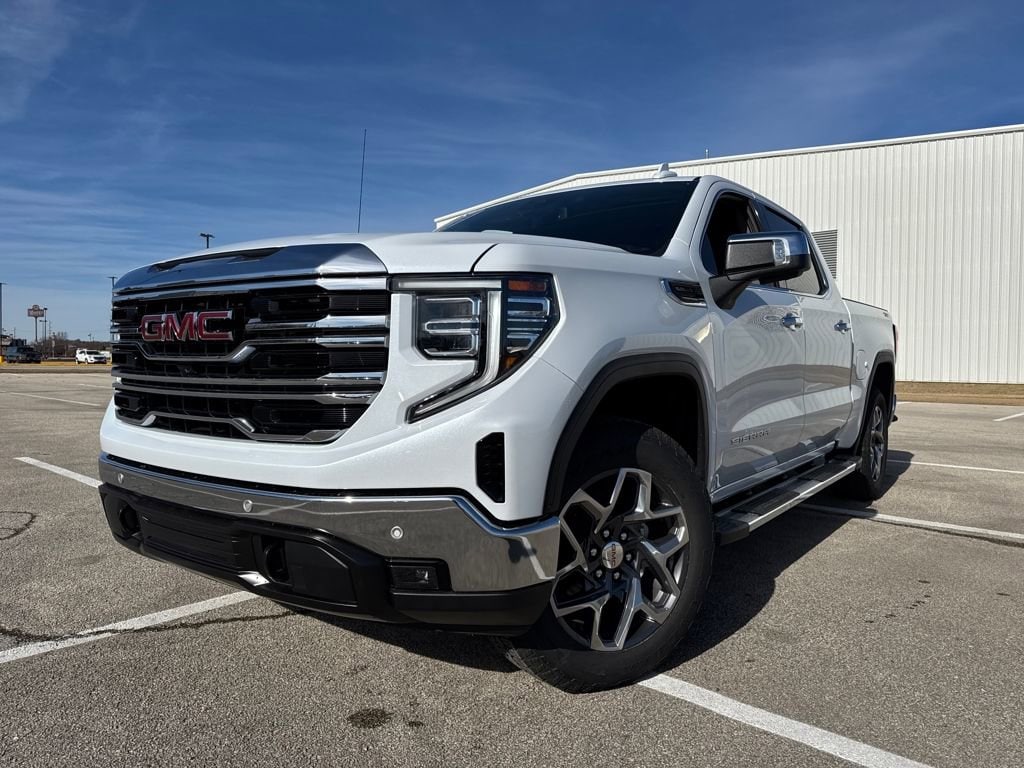 2026 GMC Sierra 1500 SLT's photo