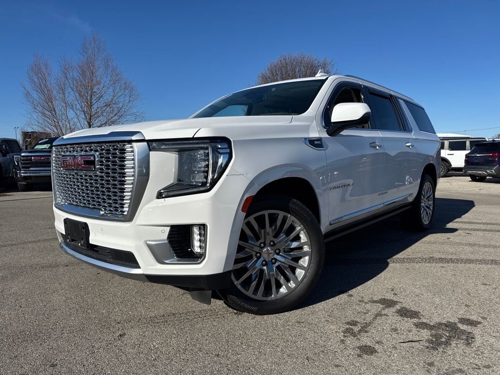 2023 GMC Yukon XL Denali's photo