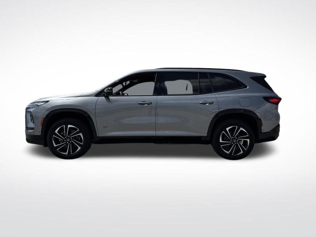 2025 Buick Enclave Sport Touring photo 2