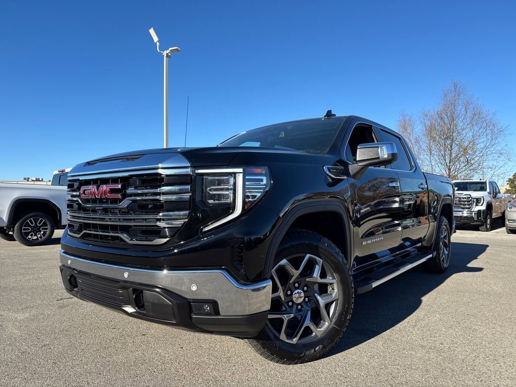 2026 GMC Sierra 1500 SLT's photo