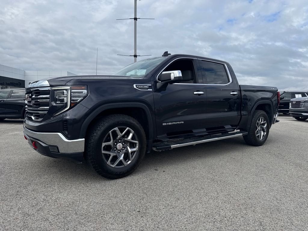 2022 GMC Sierra 1500 SLT's photo