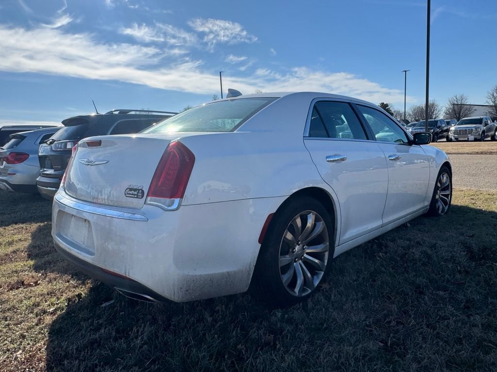 Used 2019 Chrysler 300 Limited