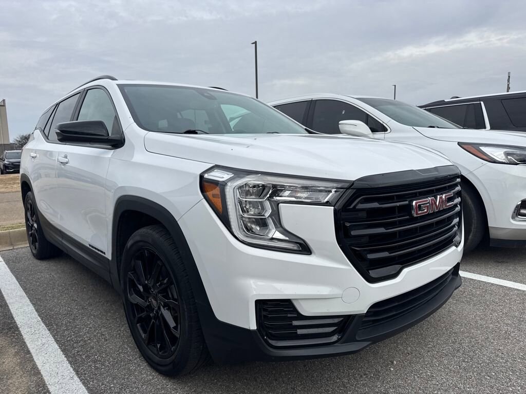 Used 2023 GMC Terrain SLE SUV